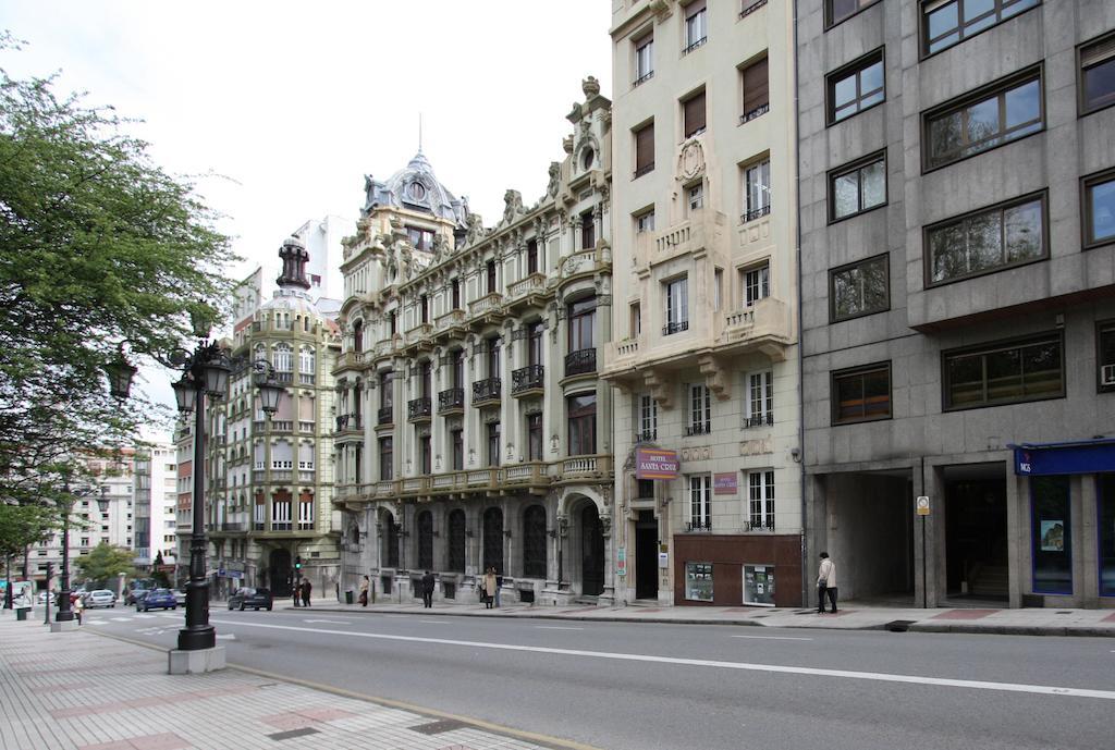 Santacruz Hotel Oviedo Bagian luar foto